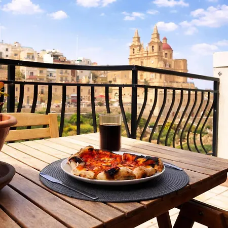 Stunning Flwith Terrace Views Sleeps 4 Mellieħa