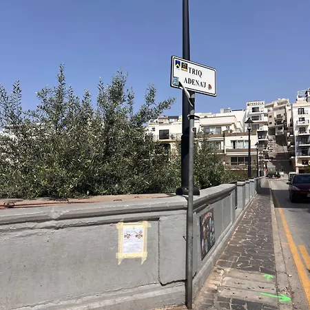 Stunning Flwith Terrace Views Sleeps 4 公寓 *